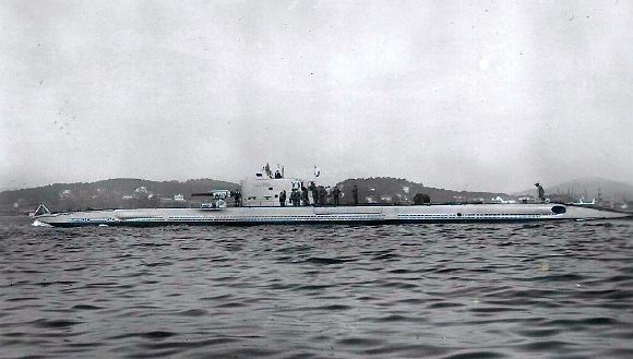 Le sous-marin Calypso à la mer