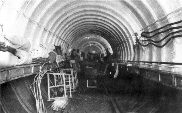 Le hangar de l'I-400
