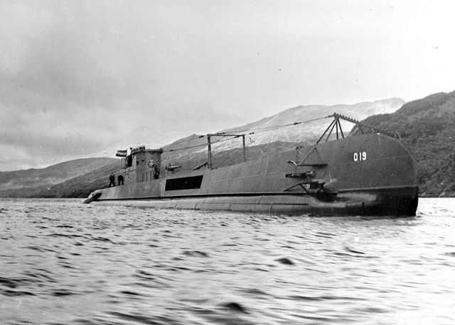 Sous-Marin Néerlandais O 19 (© Scanned from Zij vochten op de Zeven Zeeen)