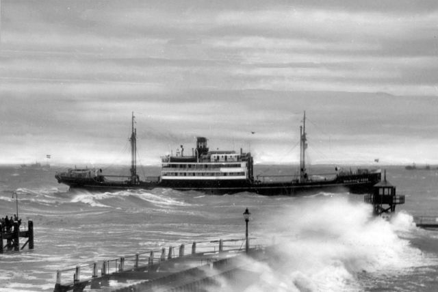 Le Sperrbrecher 24 ex Waldtraut Horn