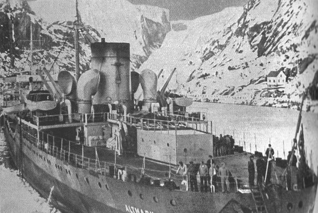 L'Altmark apr&egrave;s l'incident du Cossack en f&eacute;vrier 1940 dans le fjord de J&ouml;ssing