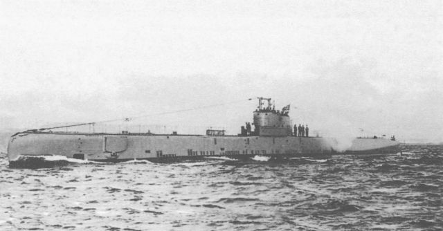 Le Seal sous pavillon avec une Svastika